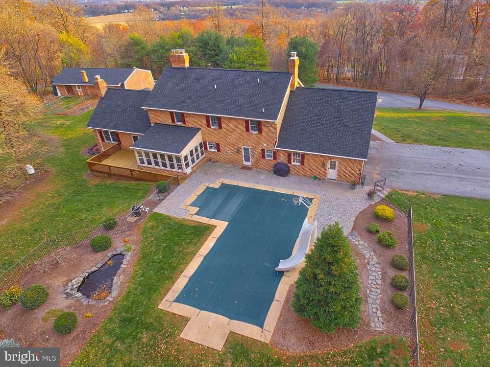5288 Ridge Road Elizabethtown, PA 17022 - Photo 3 of 25 Gallery Image 3