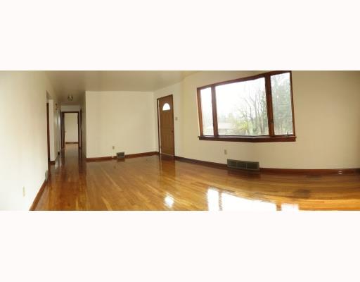 131 Ritter Road Sewickley, PA 15143 - Photo 3 of 12 Living Room. Newly installed front door.
