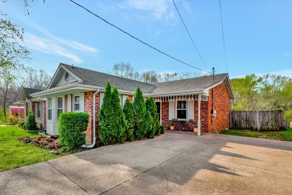 $2,300 | 1216 Idlewild Place, Madison, TN 37115