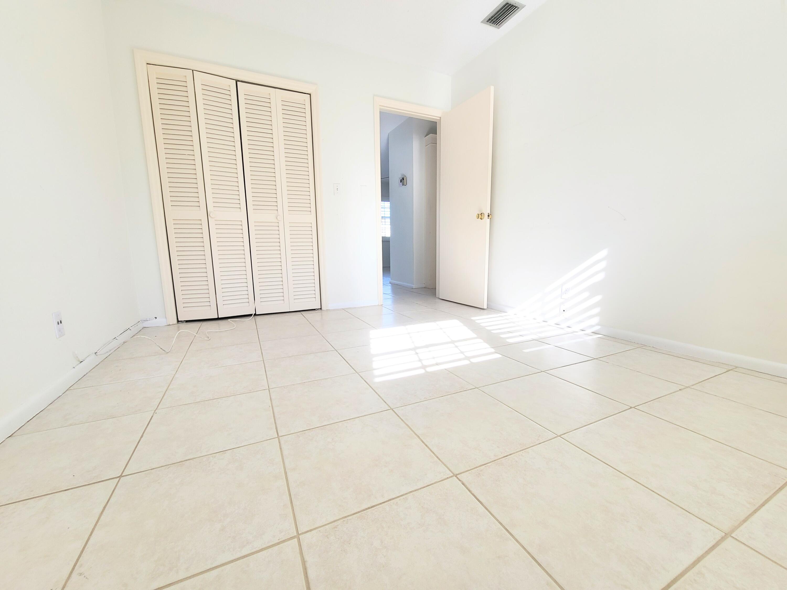 5505 North Ocean Boulevard, Unit 2201 Ocean Ridge, FL 33435 - Photo 14 of 24 20250103_141710-EDIT