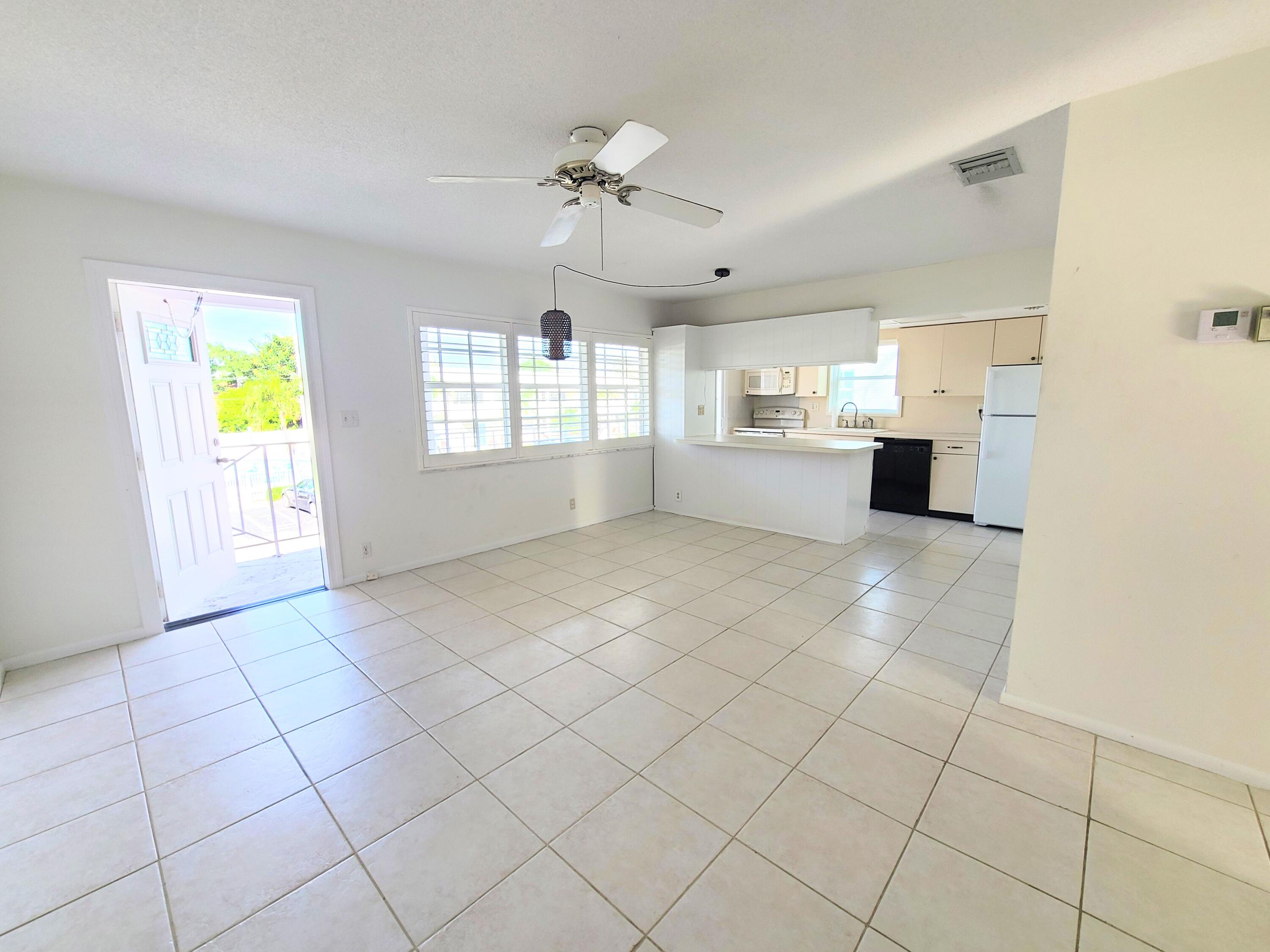 5505 North Ocean Boulevard, Unit 2201 Ocean Ridge, FL 33435 - Photo 5 of 24 20250103_141524-EDIT