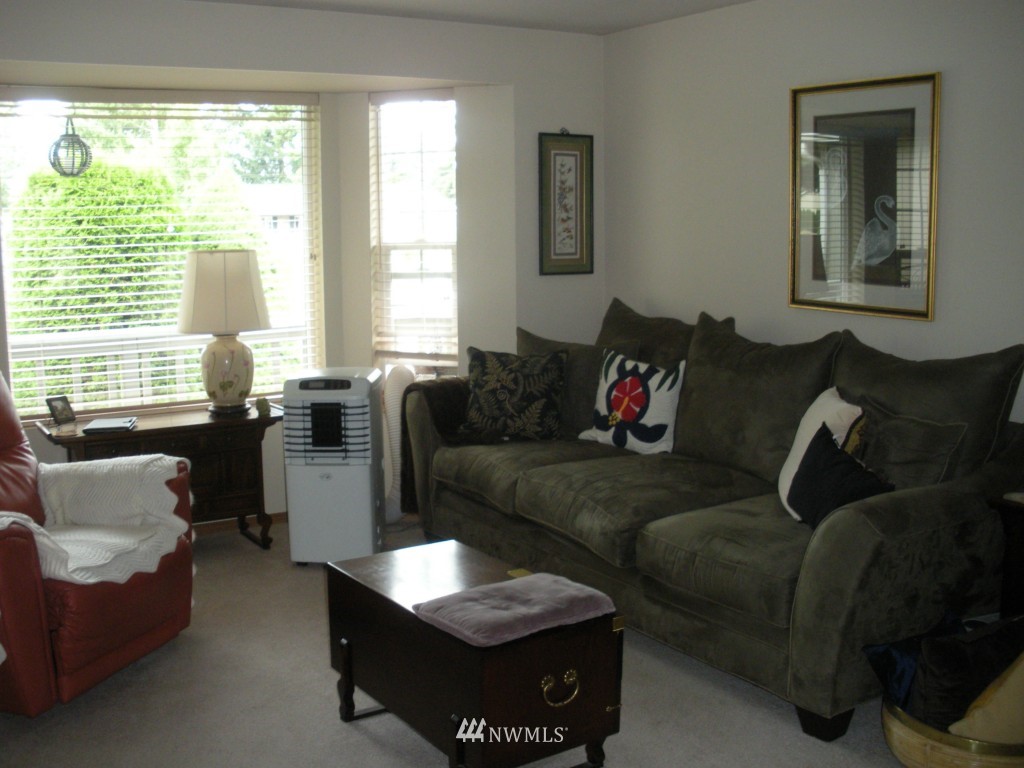 18406 Brandywine Court Southwest Rochester, WA 98579 - Photo 3 of 11 Gallery Image 3