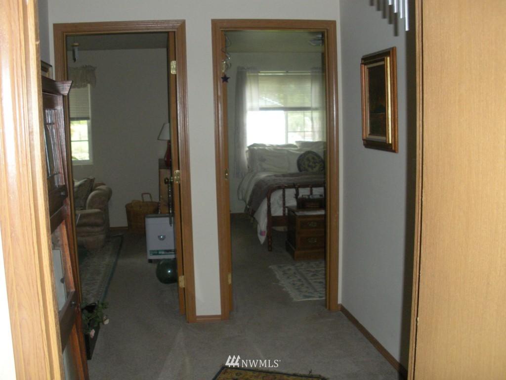 18406 Brandywine Court Southwest Rochester, WA 98579 - Photo 7 of 11 Gallery Image 7