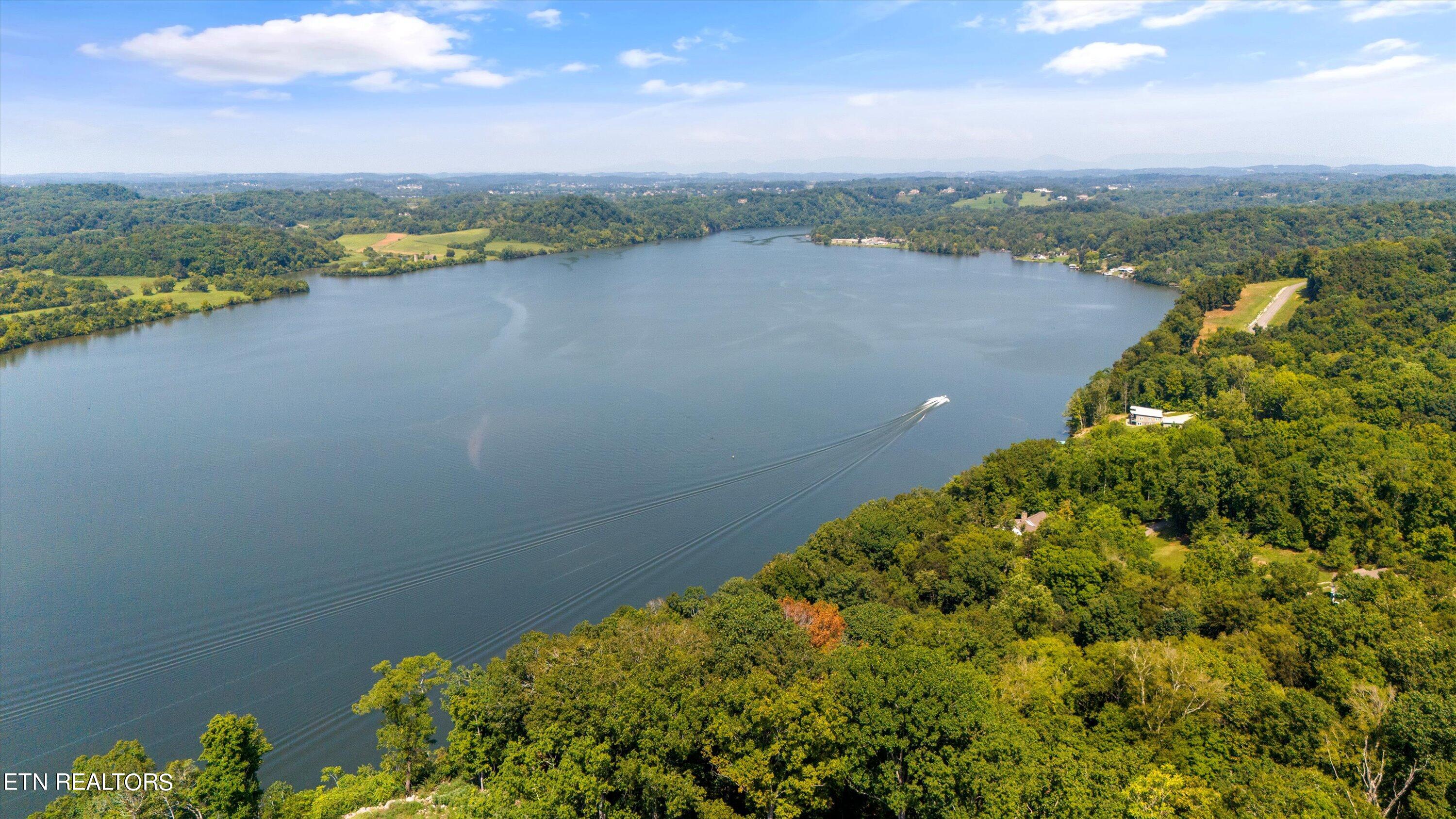 2132 Delta Queen Road Louisville, TN 37777 - Photo 11 of 15 13-2132DeltaQueenRd-14