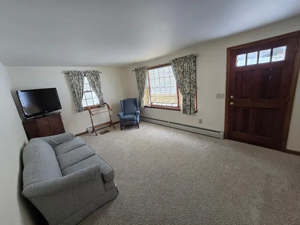 $357,000 | 46 Westwood Drive, Sturbridge, MA 01566