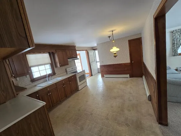 $357,000 | 46 Westwood Drive, Sturbridge, MA 01566