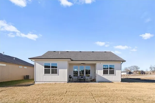 $527,000 | 2607 Southwest Firefly Lane, Lee's Summit, MO 64082