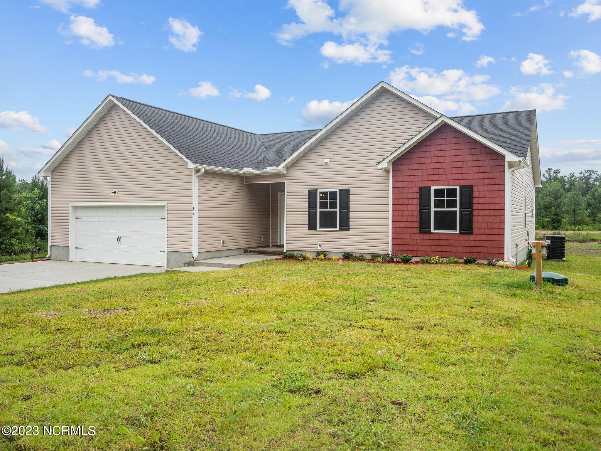 154 Padgett Road Maple Hill, NC 28454 - Photo 2 of 45 45-web-or-mls-02