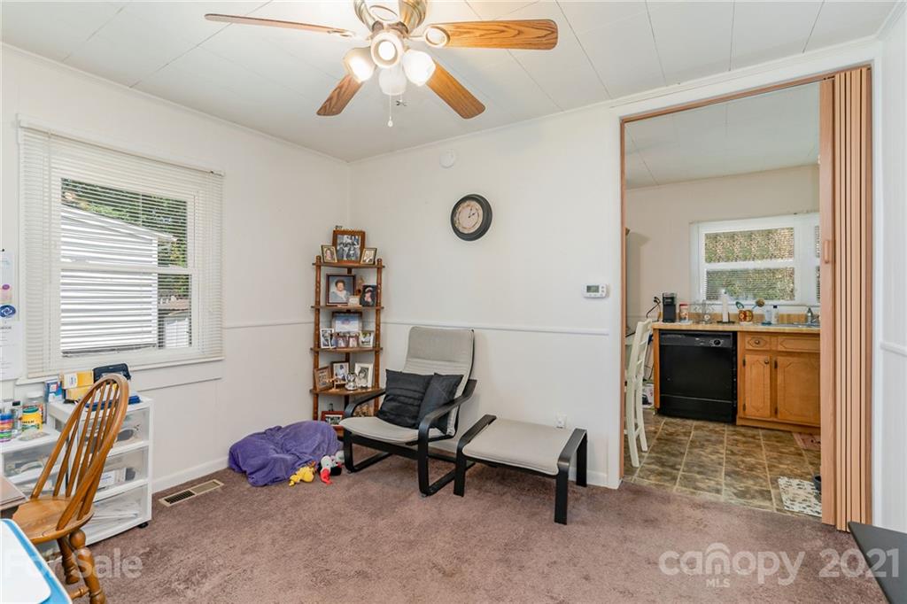 414 South Ridge Street Dallas, NC 28034 - Photo 18 of 30 Gallery Image 18