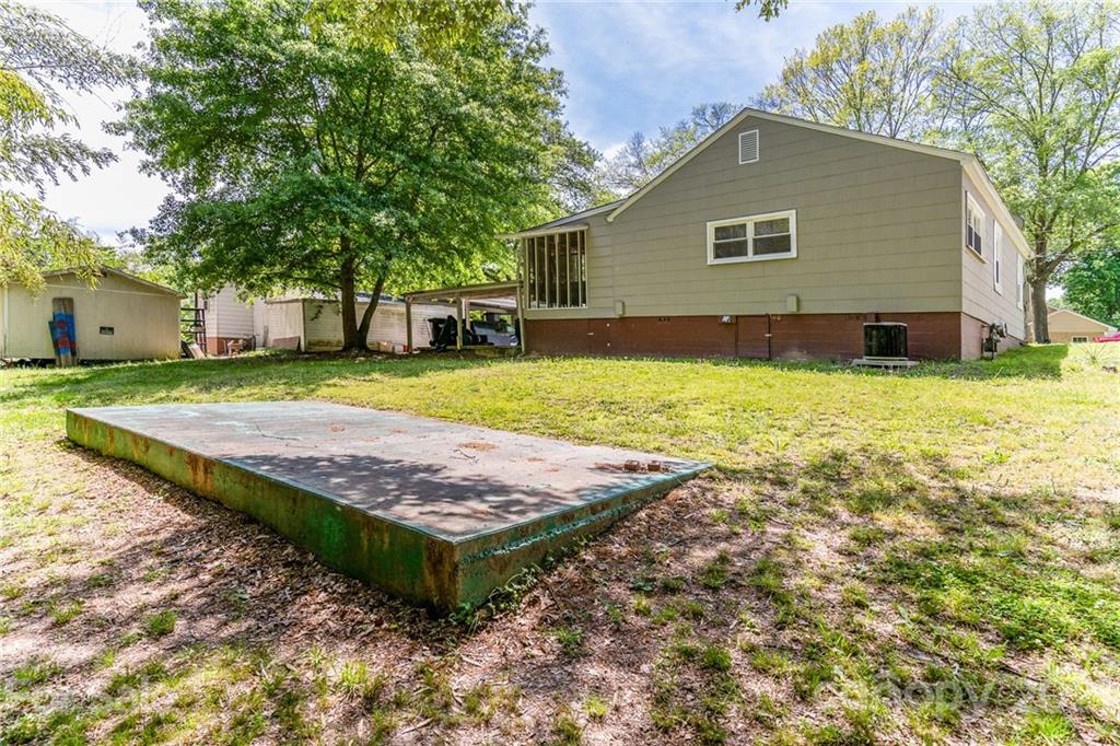 414 South Ridge Street Dallas, NC 28034 - Photo 28 of 30 Gallery Image 28