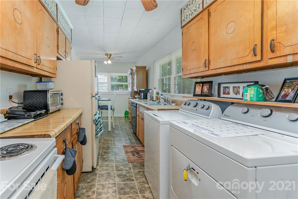 414 South Ridge Street Dallas, NC 28034 - Photo 4 of 30 Gallery Image 4