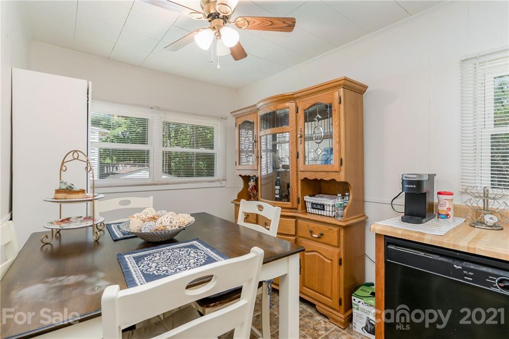 414 South Ridge Street Dallas, NC 28034 - Photo 7 of 30 Gallery Image 7