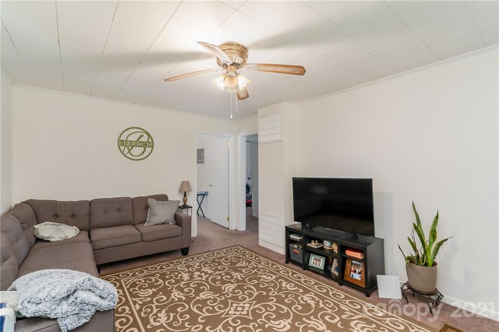 414 South Ridge Street Dallas, NC 28034 - Photo 9 of 30 Gallery Image 9