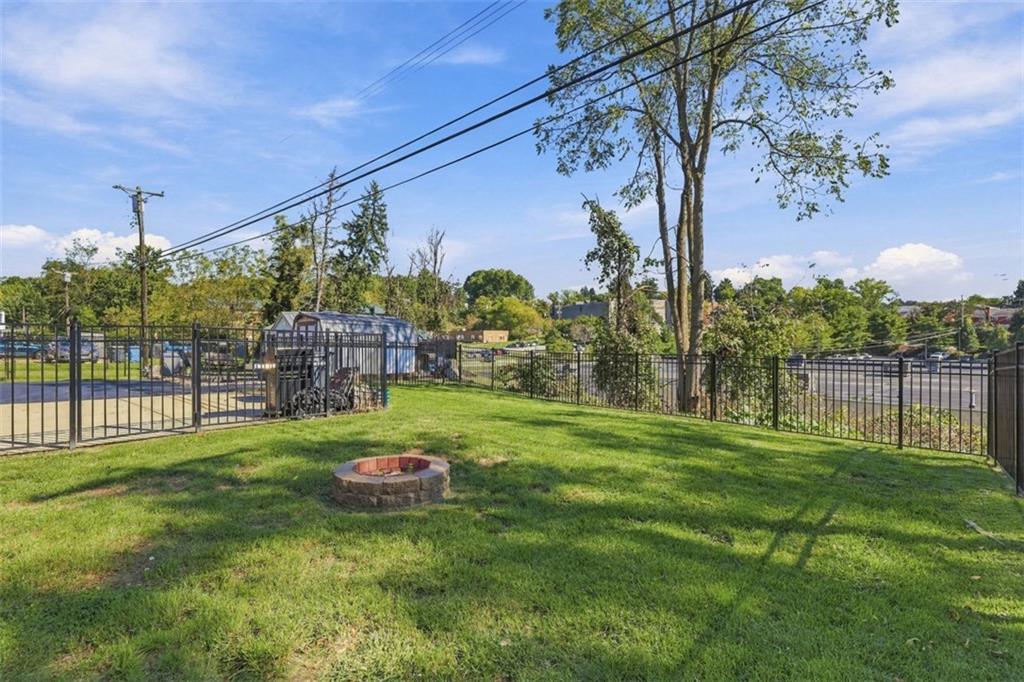 229 Orchard Spring Road Pittsburgh, PA 15220 - Photo 23 of 27 Gallery Image 23