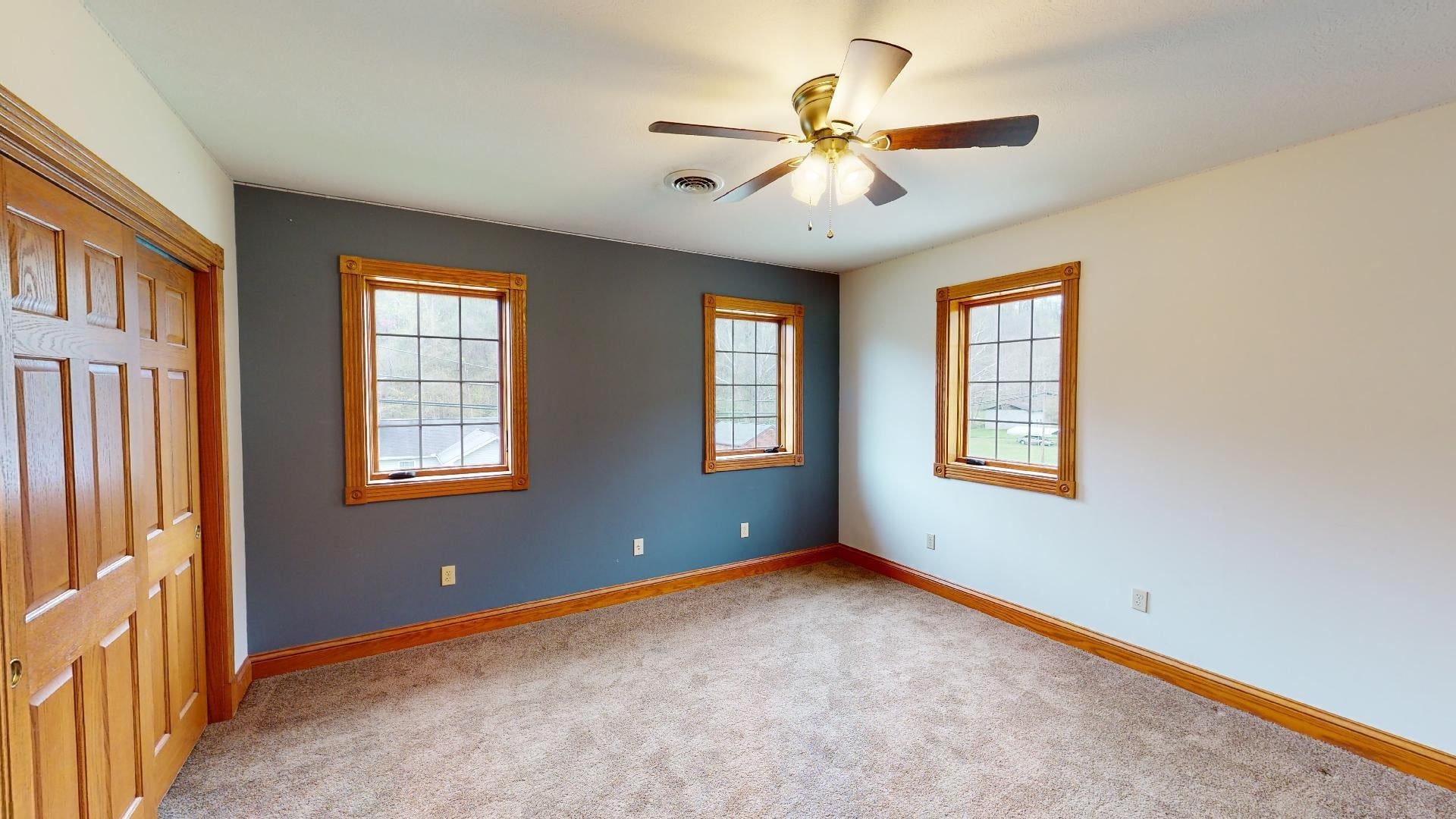 4131 Green Valley Road Huntington, WV 25701 - Photo 18 of 30 Gallery Image 18