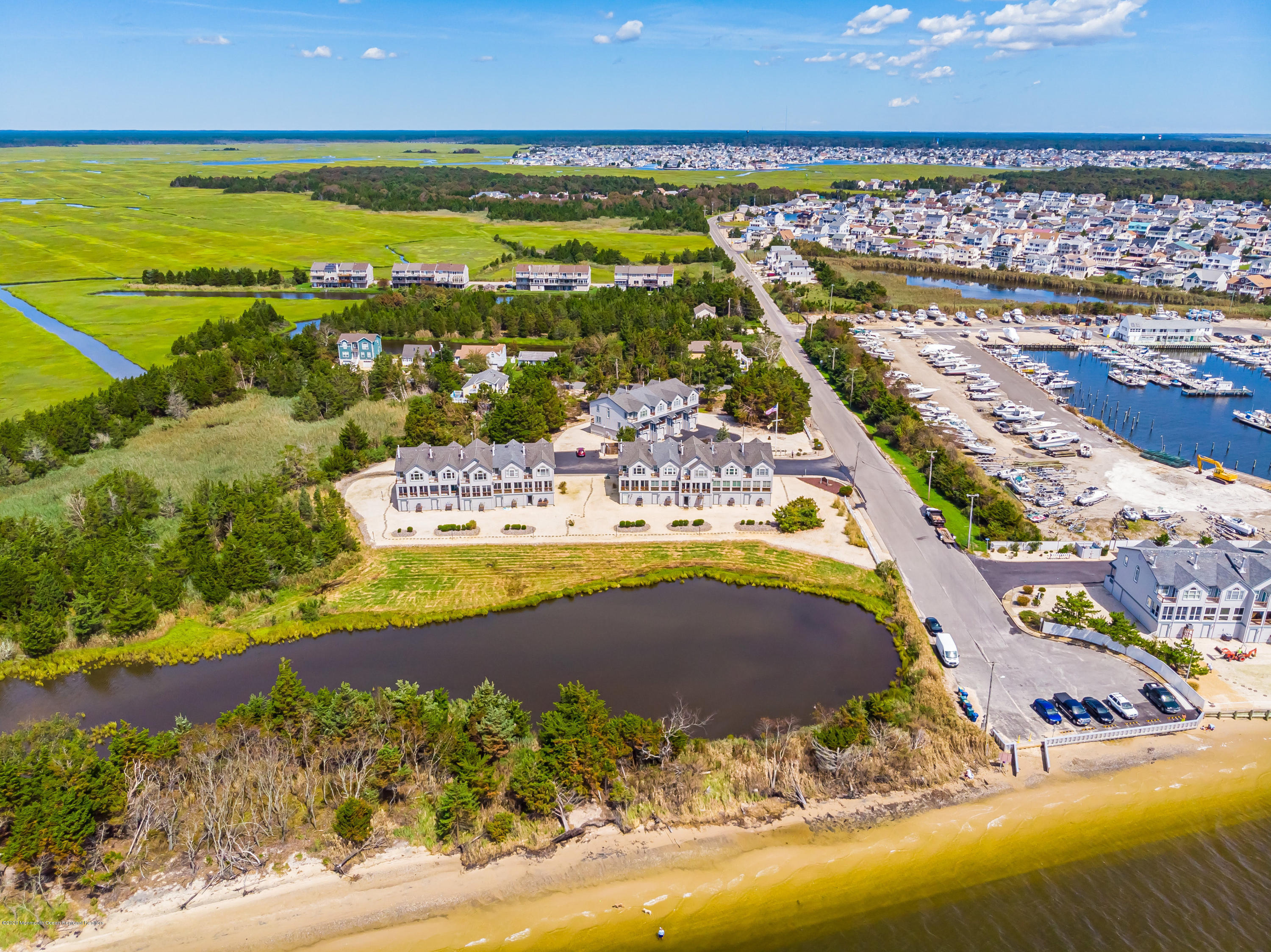 9 Mariners Pointe W Little Egg Harbor, NJ 08087 - Photo 8 of 37 9 Mariners Point W Little Egg-print-008-