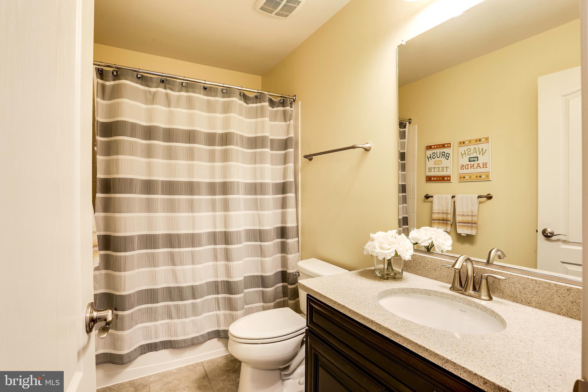 6721 Evanston Road Baltimore, MD 21209 - Photo 29 of 38 Hall Full Bath