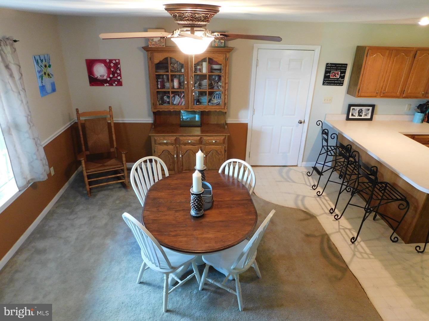 252 Schoolhouse Road Quarryville, PA 17566 - Photo 8 of 22 Dining Area