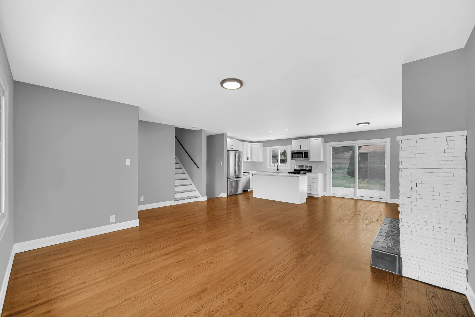 7949 Jackson Avenue Munster, IN 46321 - Photo 7 of 23 1920x1280