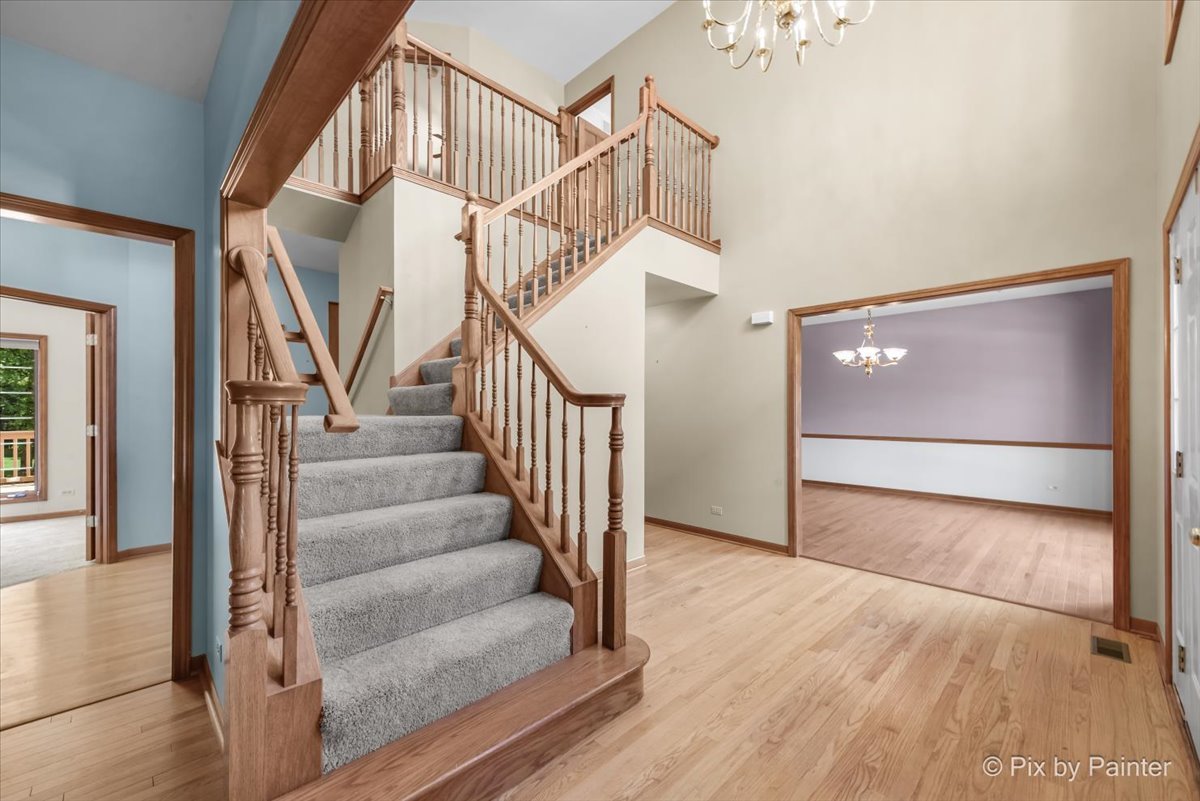 2408 Cloverdale Road Naperville, IL 60564 - Photo 11 of 47 Gallery Image 11