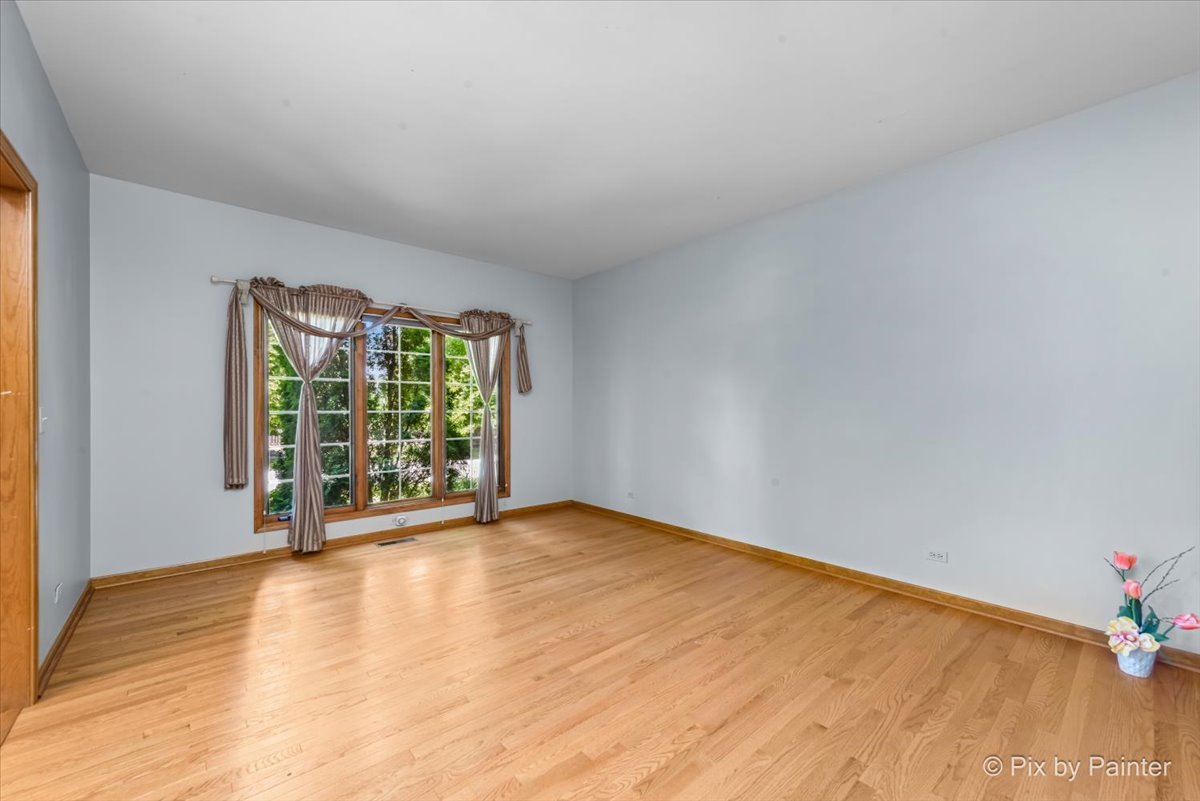 2408 Cloverdale Road Naperville, IL 60564 - Photo 18 of 47 Gallery Image 18