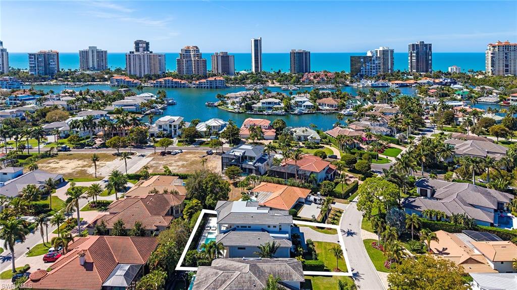 448 Devils Lane Naples, FL 34103 - Photo 3 of 36