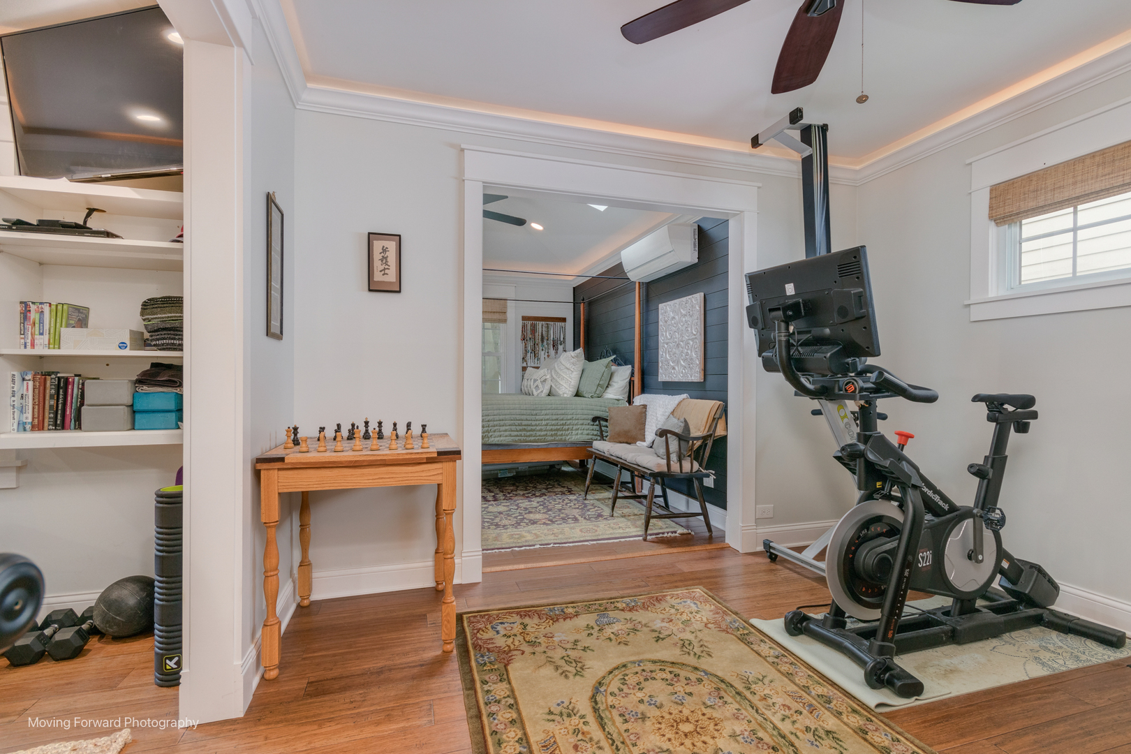 1845 Howard Street Wheaton, IL 60187 - Photo 29 of 41 a view of a room with gym equipment