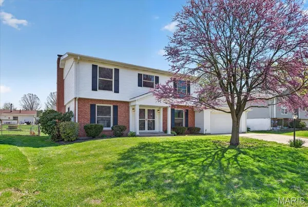 $300,000 | 320 Sumter Drive, Belleville, IL 62221