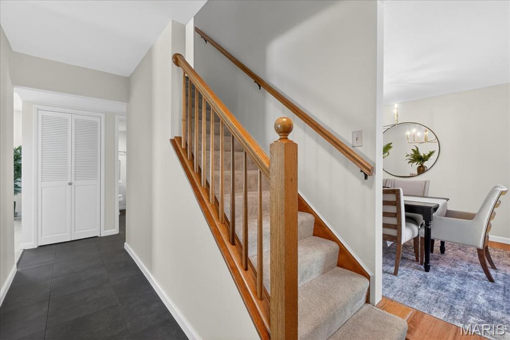 320 Sumter Drive Belleville, IL 62221 - Photo 3 of 35