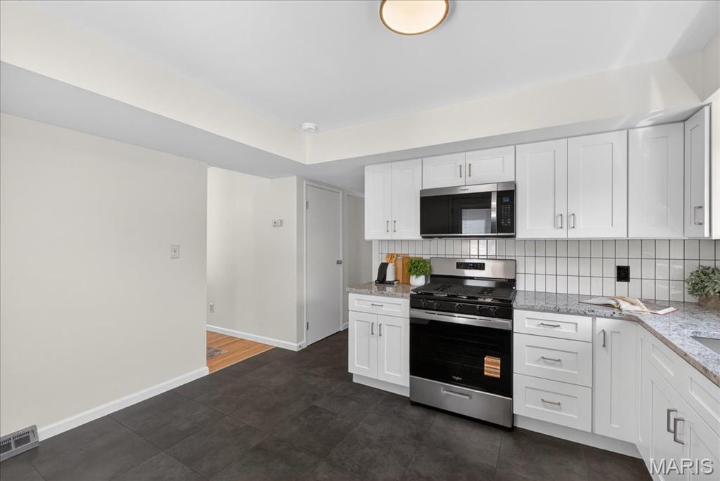 320 Sumter Drive Belleville, IL 62221 - Photo 9 of 35