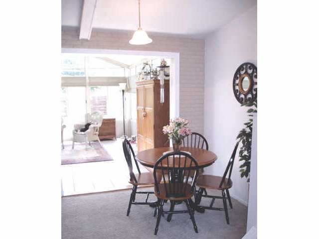 335 Dunbarton Road Columbus, OH 43230 - Photo 3 of 8