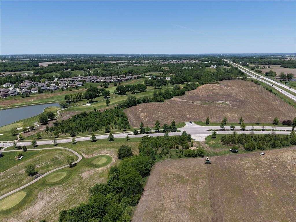 13901 Hollingsworth Road Basehor, KS 66007 - Photo 2 of 4