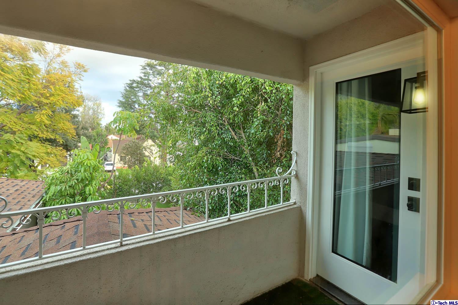 1639 Cleveland Road Glendale, CA 91202 - Photo 17 of 28