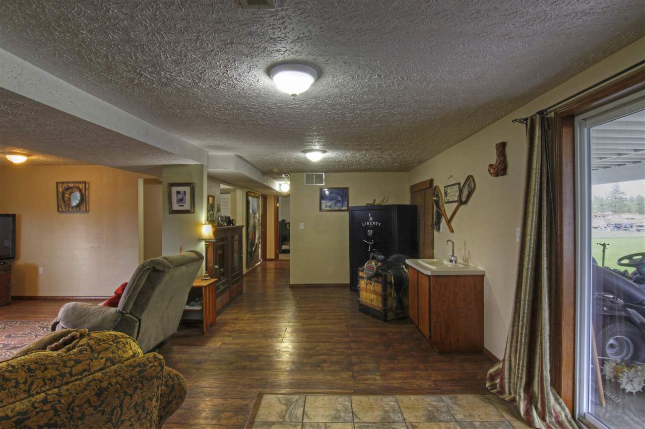 12902 North Yale Road Mead, WA 99021 - Photo 14 of 20 Gallery Image 14