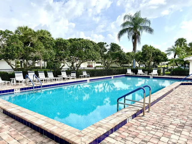 $399,000 | 5661 Southeast Foxcross Place, Stuart, FL 34997