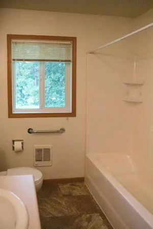 $848 | 512 Maple Lane, Grove City, MN 56243