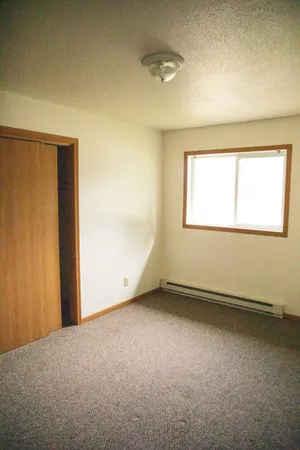 $848 | 512 Maple Lane, Grove City, MN 56243