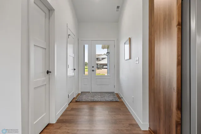 $389,000 | 305 Pr Drive North, Hankinson, ND 58041