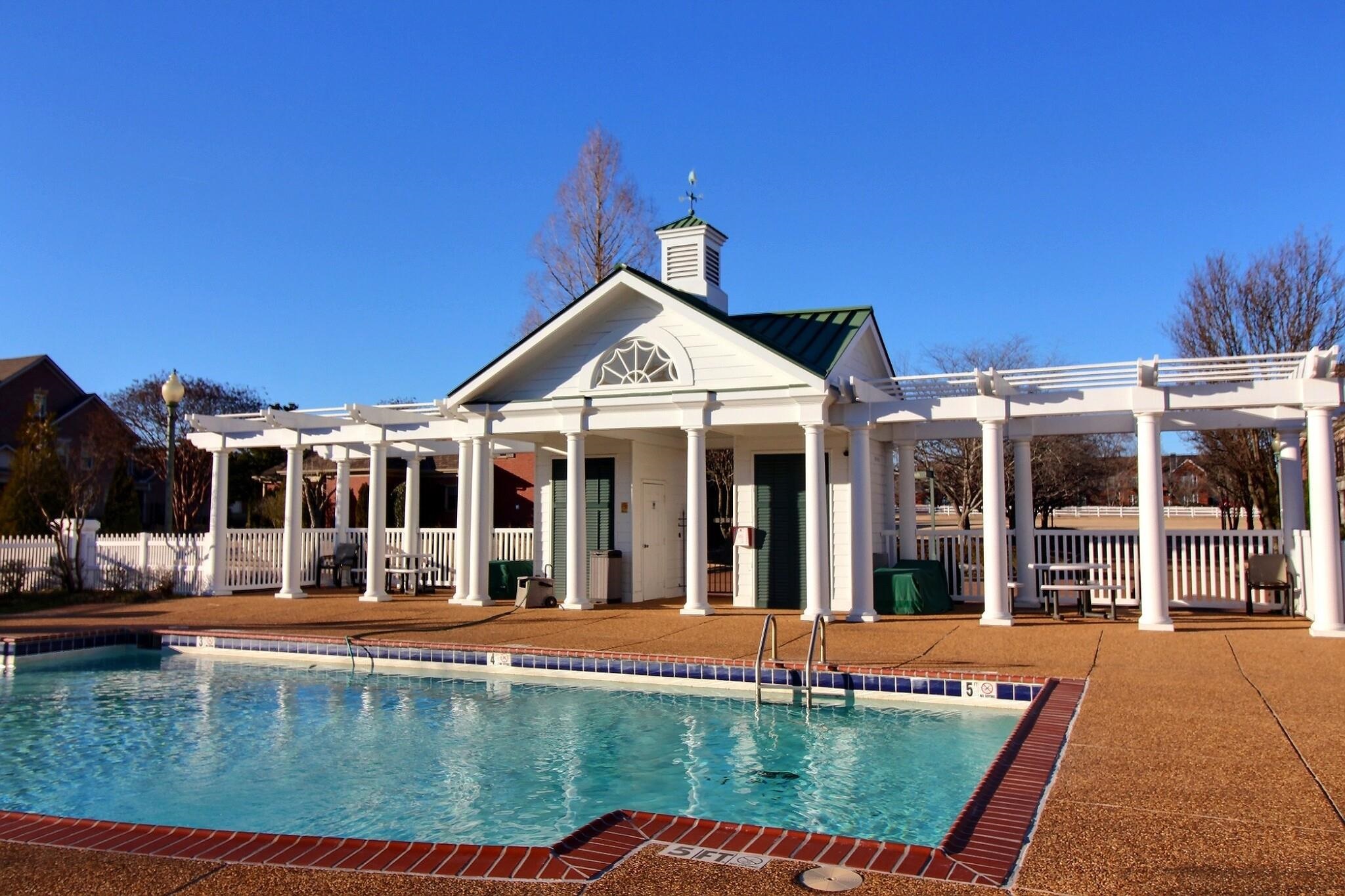 845 McFerrin Lane Collierville, TN 38017 - Photo 26 of 27 a view of a white building with a swimming pool