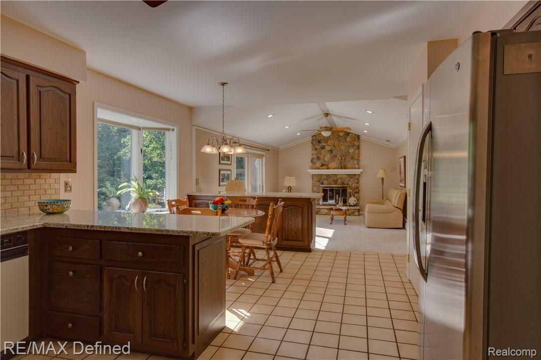 1840 East Gunn Road Rochester, MI 48306 - Photo 14 of 71 14.jpg