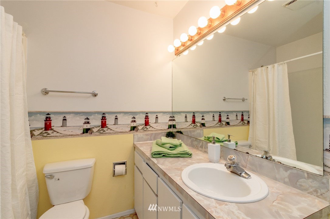 20121 Southeast 145th Street Renton, WA 98059 - Photo 11 of 23 Gallery Image 11