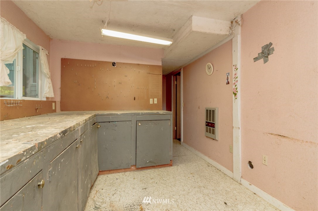 20121 Southeast 145th Street Renton, WA 98059 - Photo 16 of 23 Gallery Image 16