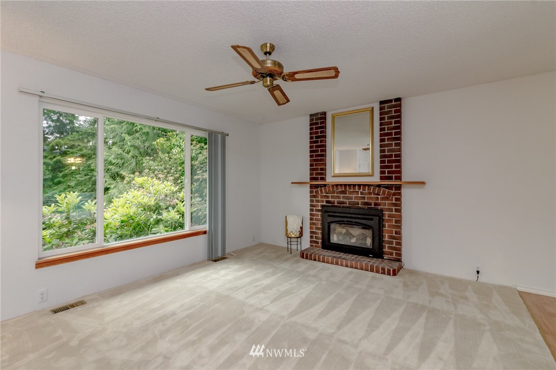 20121 Southeast 145th Street Renton, WA 98059 - Photo 6 of 23 Gallery Image 6