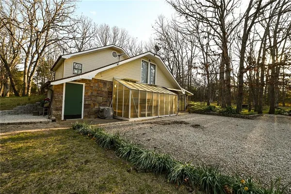 $349,000 | 22303 County 253 Road, Wheatland, MO 65779