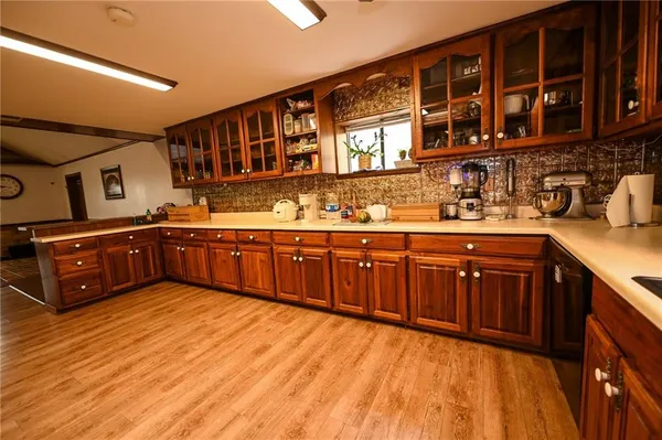$349,000 | 22303 County 253 Road, Wheatland, MO 65779