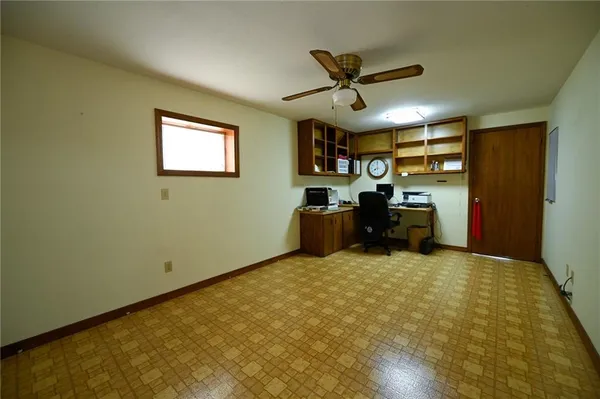 $349,000 | 22303 County 253 Road, Wheatland, MO 65779