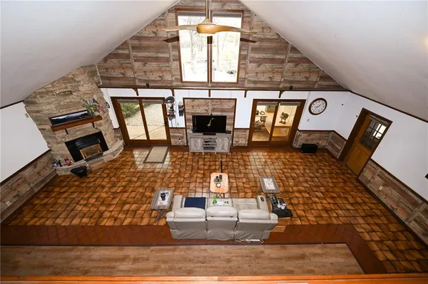 $349,000 | 22303 County 253 Road, Wheatland, MO 65779