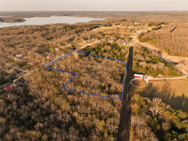 $349,000 | 22303 County 253 Road, Wheatland, MO 65779