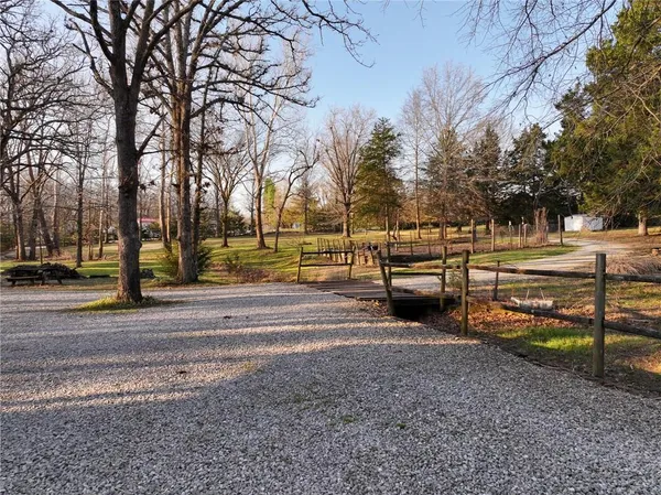 $349,000 | 22303 County 253 Road, Wheatland, MO 65779