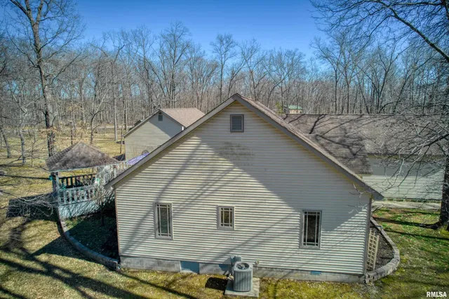 $399,000 | 10950 Prestwick Drive, Benton, IL 62812